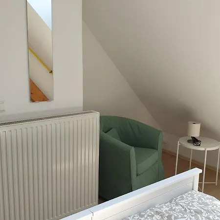 Samostan Mekinje אכסניה