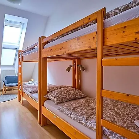 Hostal Samostan Mekinje *