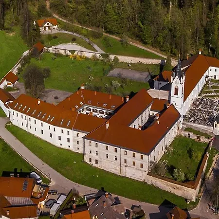 Samostan Mekinje Auberge de jeunesse Kamnik