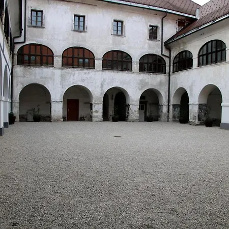 Samostan Mekinje Hostel Kamnik