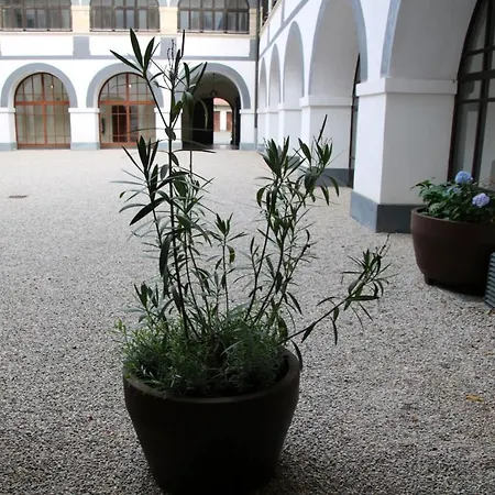 Samostan Mekinje Hostel