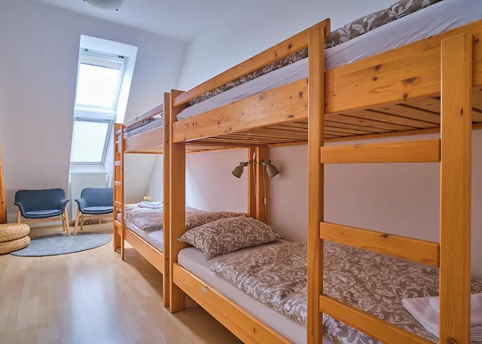 Hostel Samostan Mekinje *