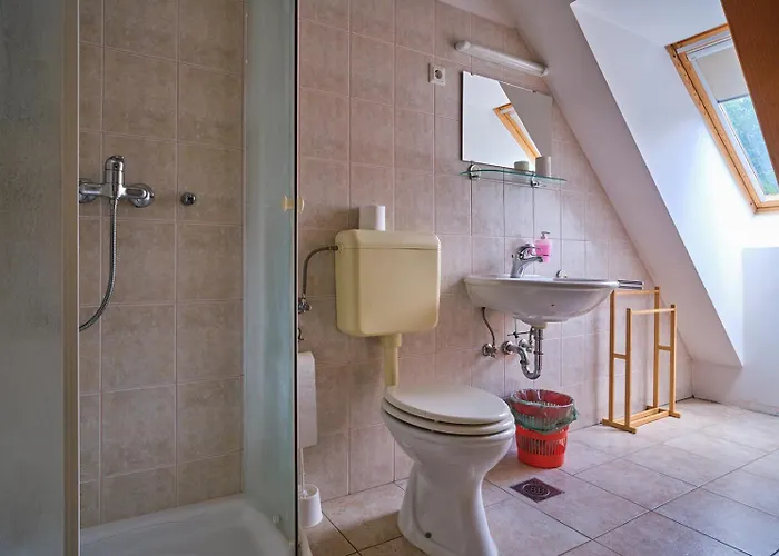 Hostel Samostan Mekinje *