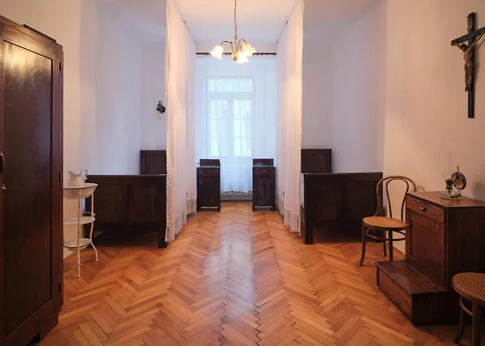 Hostel Samostan Mekinje