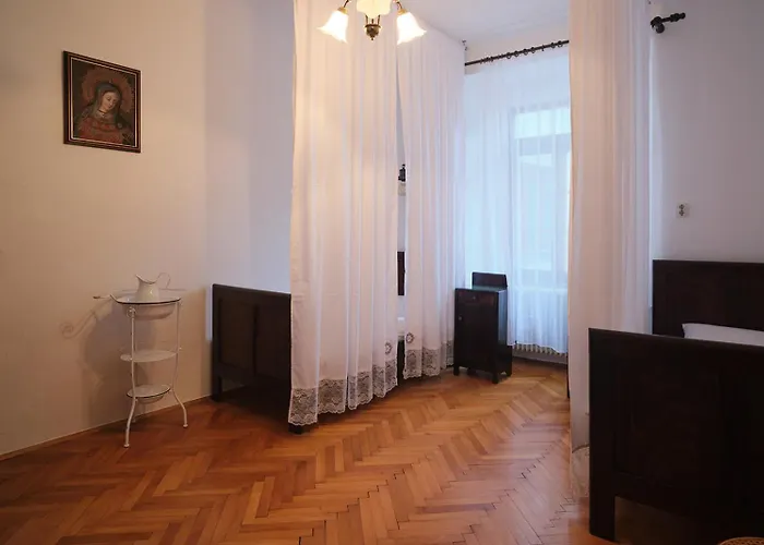 Samostan Mekinje 旅馆 *