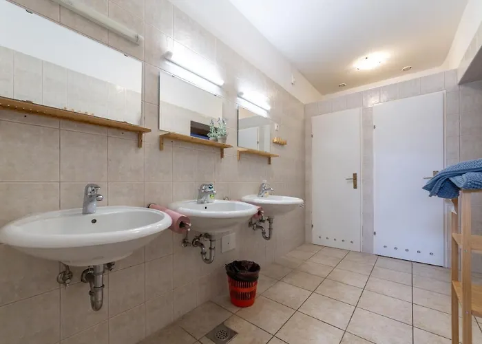 Samostan Mekinje Hostel